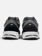 Чоловічі кросівки New Balance 2002R Grey M2002RVG