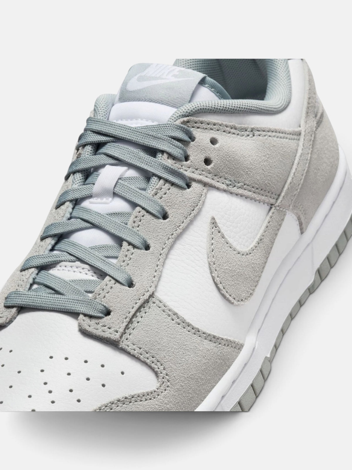 Чоловічі кросівки Nike Dunk Low Retro SE Pumice Grey/White FQ8249-101