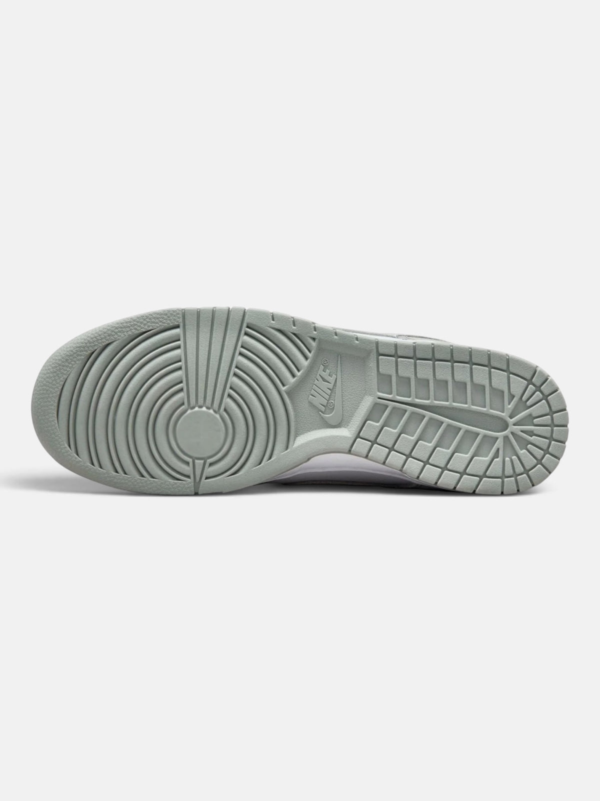 Чоловічі кросівки Nike Dunk Low Retro SE Pumice Grey/White FQ8249-101