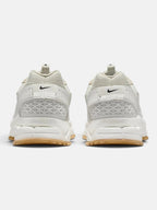 Жіночі кросівки Nike Zoom Vomero Roam Beige HQ2181-100