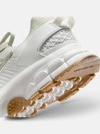 Жіночі кросівки Nike Zoom Vomero Roam Beige HQ2181-100