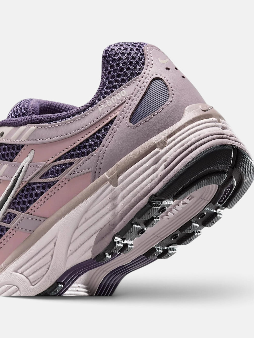Жіночі кросівки Nike P-6000 SE Violet/Pink IF1756-201