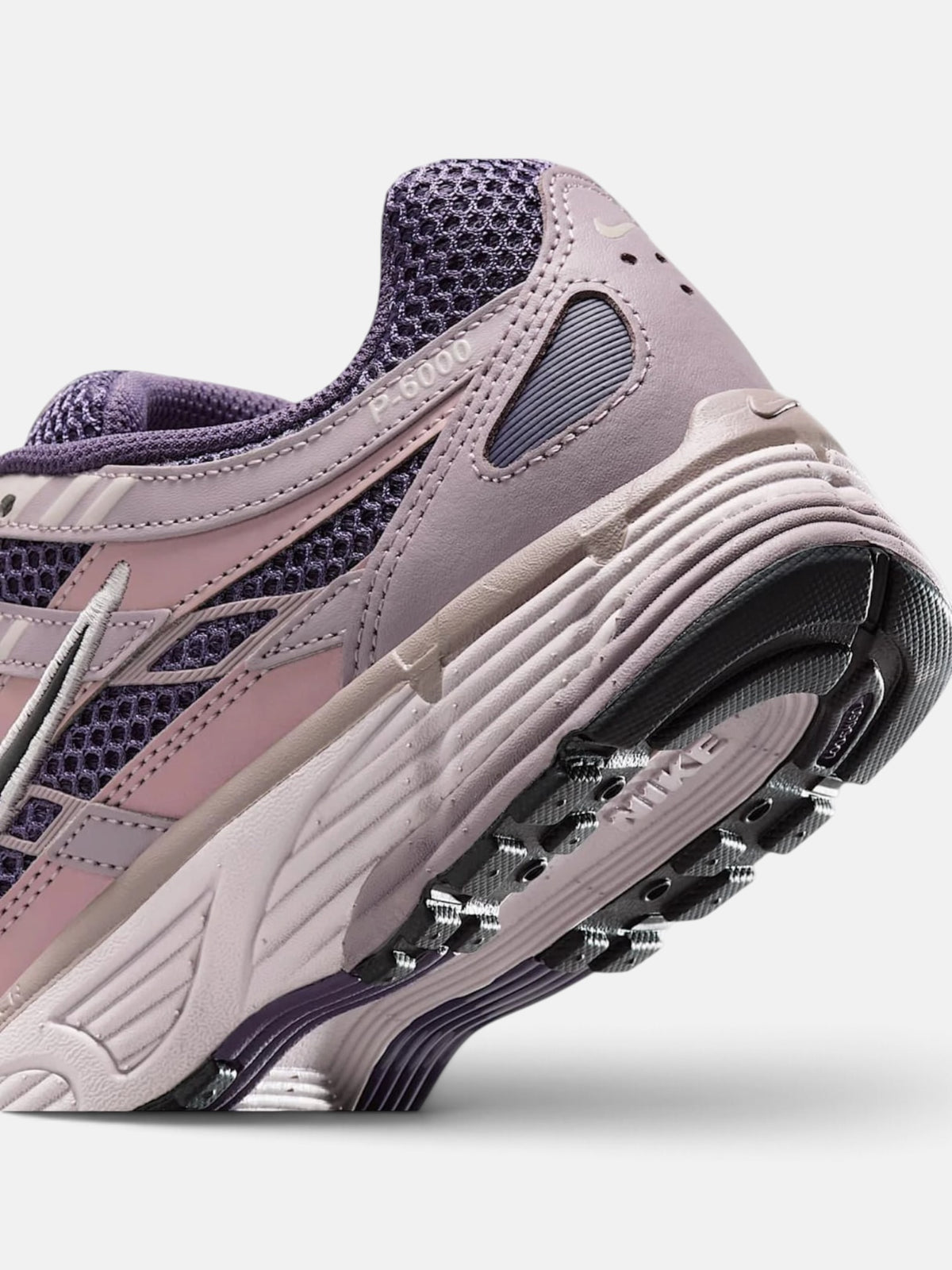 Жіночі кросівки Nike P-6000 SE Violet/Pink IF1756-201