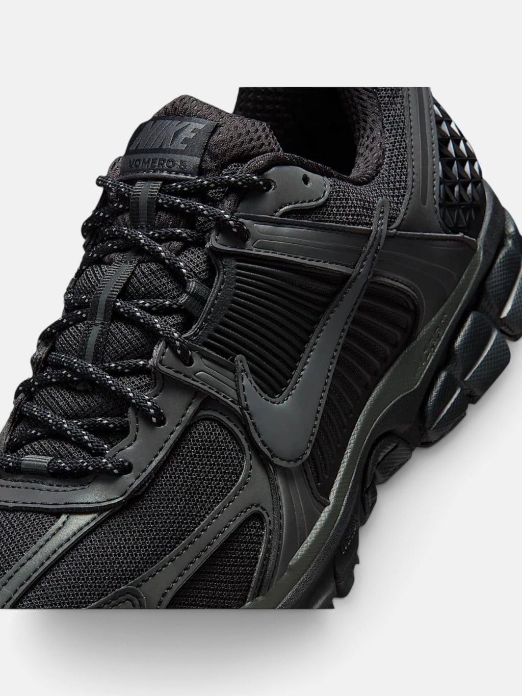 Чоловічі кросівки Nike Zoom Vomero 5 SE Black IM6597-001