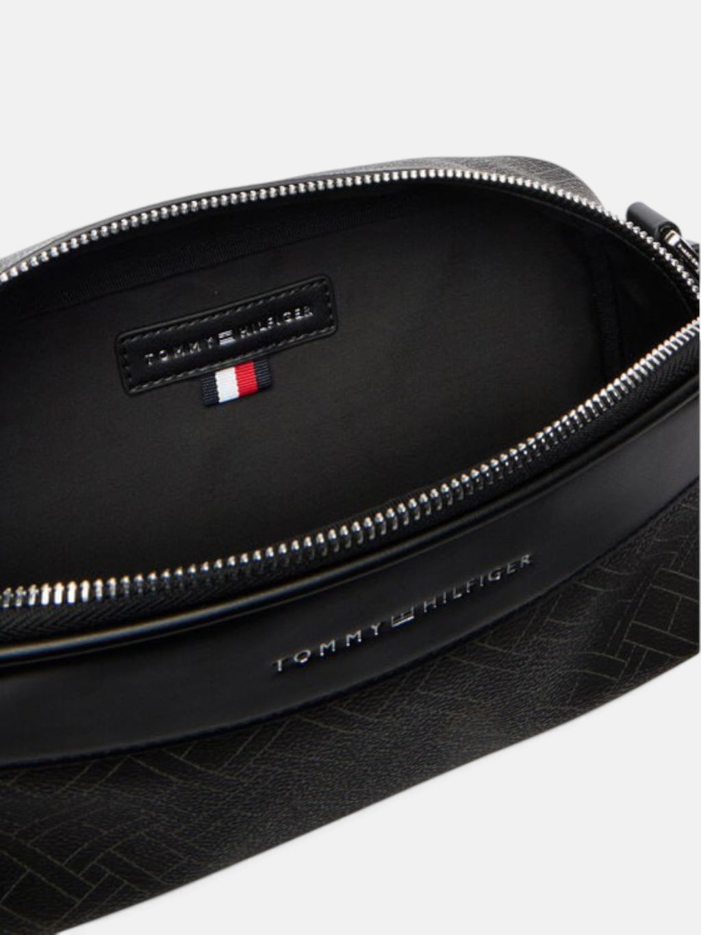 Сумка чоловіча Tommy Hilfiger Embossed Flag Black AM0AM14297-BDS