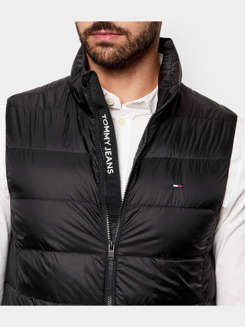 Жилетка чоловіча Tommy Jeans Lightweight Down Vest Black DM0DM20663