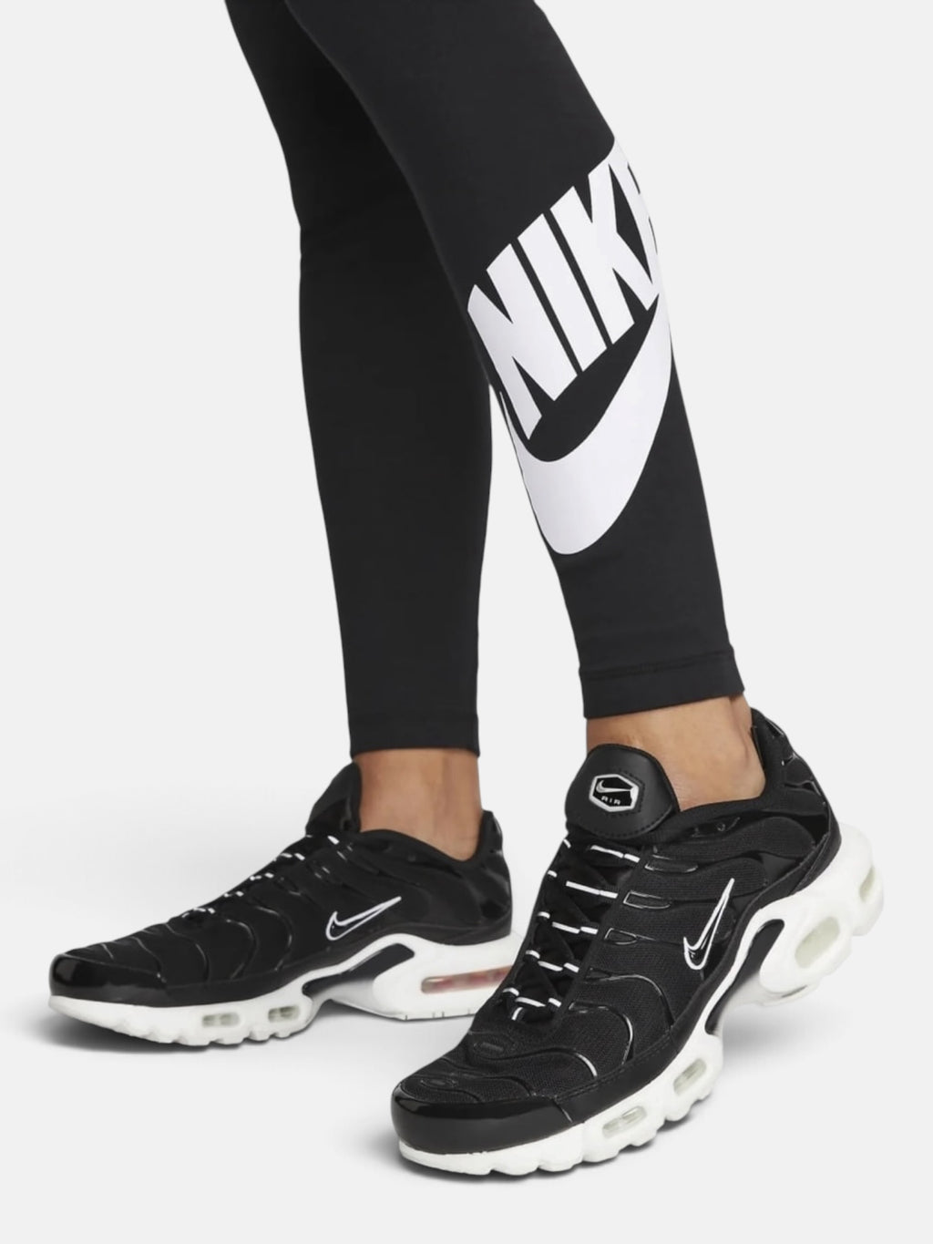Легінси жіночі Nike Sportswear Classics Black DV7791-010