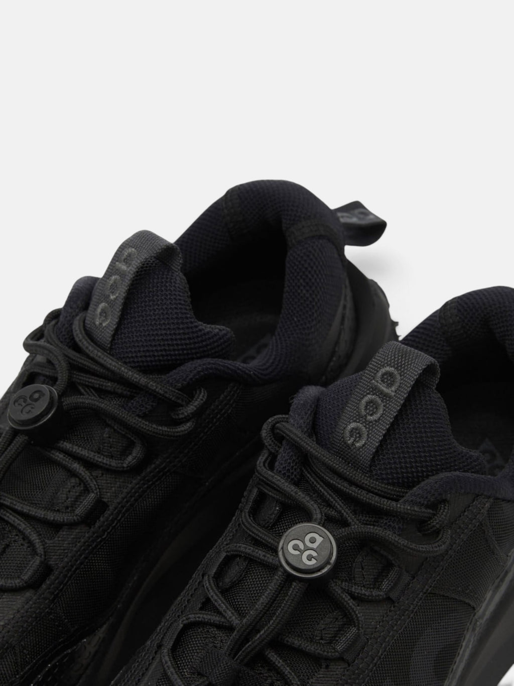 Кросівки чоловічі Nike ACG Mountain Fly 2 Low Black DV7903-002