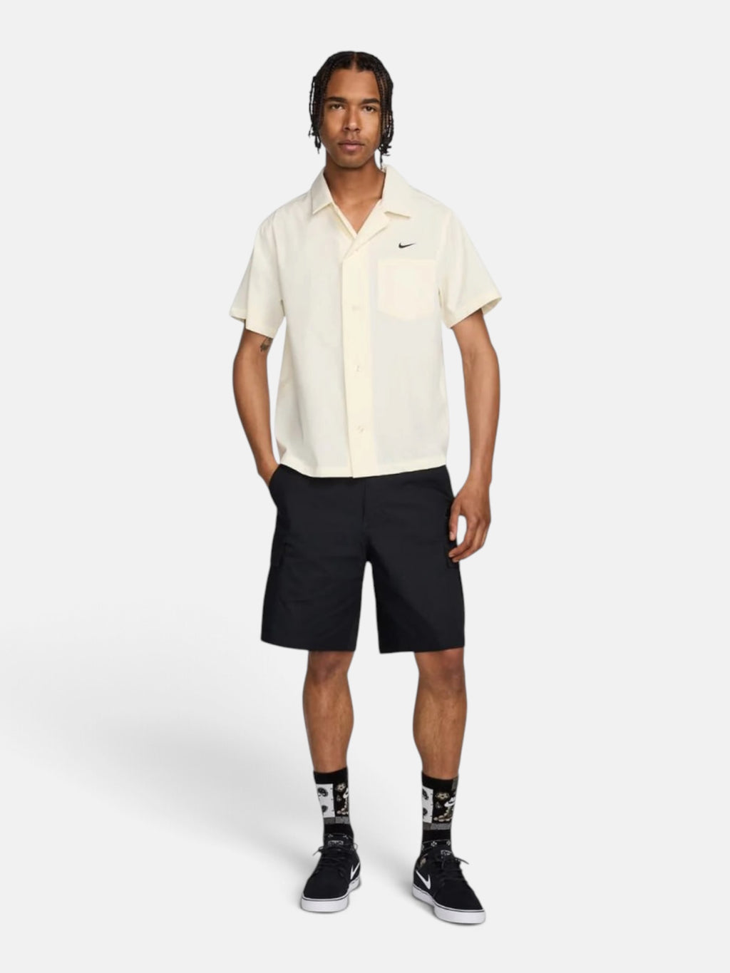 Шорти чоловічі Nike Club Woven Cargo Black FN3517-010